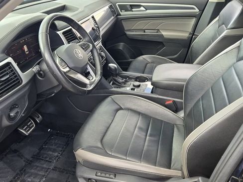 Used 2023 Volkswagen Atlas SEL Premium image 10