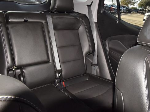 Used 2022 GMC Terrain SLT w/ Infotainment Package II image 21