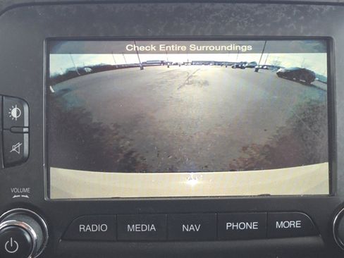 Used 2016 Jeep Renegade Latitude image 11