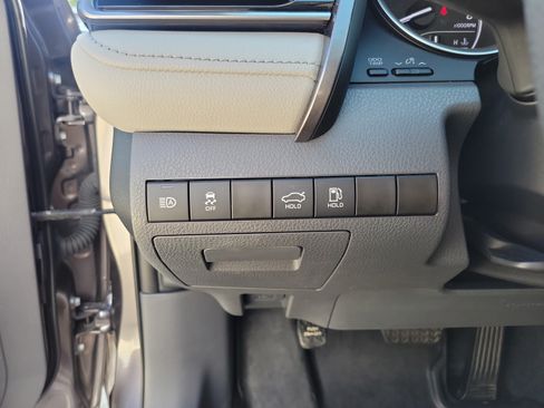 Used 2023 Toyota Camry LE FWD image 11