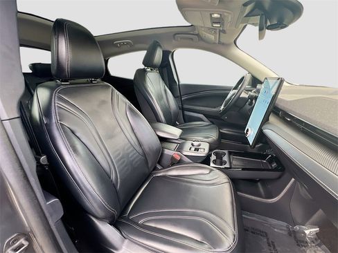 Used 2023 Ford Mustang Mach-E Premium image 28