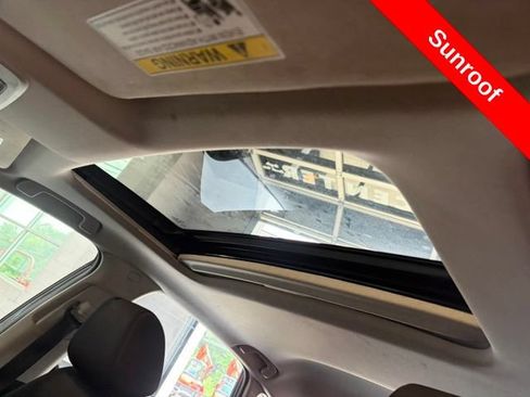 Used 2022 Honda Civic EX image 17