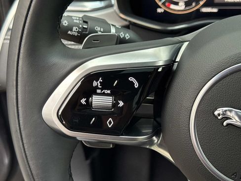 Certified 2024 Jaguar F-PACE R-Dynamic S AWD/4WD image 31