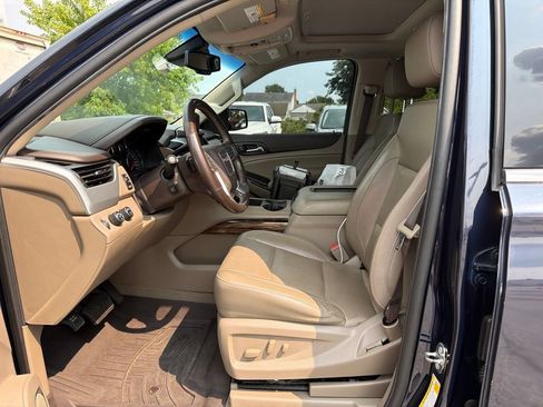 Used 2019 GMC Yukon SLT w/ Open Road Package AWD/4WD image 14
