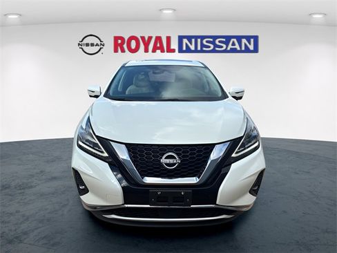 Used 2024 Nissan Murano SL image 2
