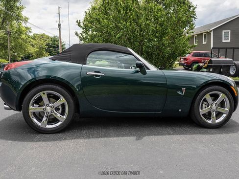Used 2007 Pontiac Solstice Convertible w/ Premium Package RWD image 19