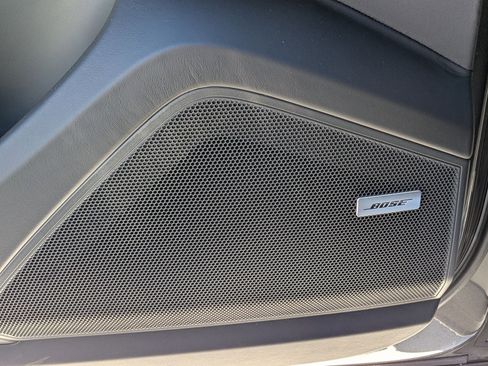 New 2026 Porsche Cayenne S image 13