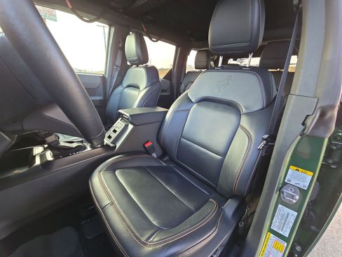 Certified 2022 Ford Bronco Badlands w/ Sasquatch Package image 11