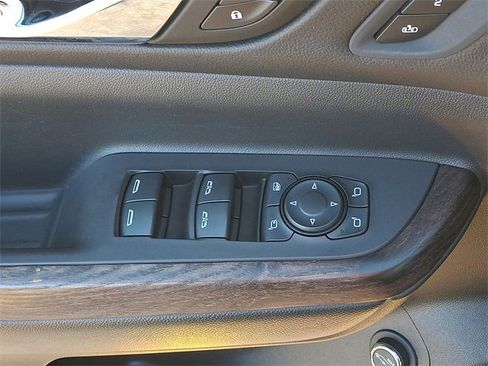 Used 2021 GMC Acadia Denali w/ Denali Ultimate Package image 22