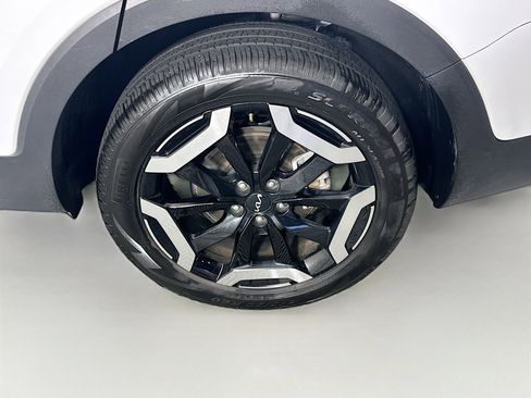 Used 2025 Kia Telluride S AWD/4WD image 11