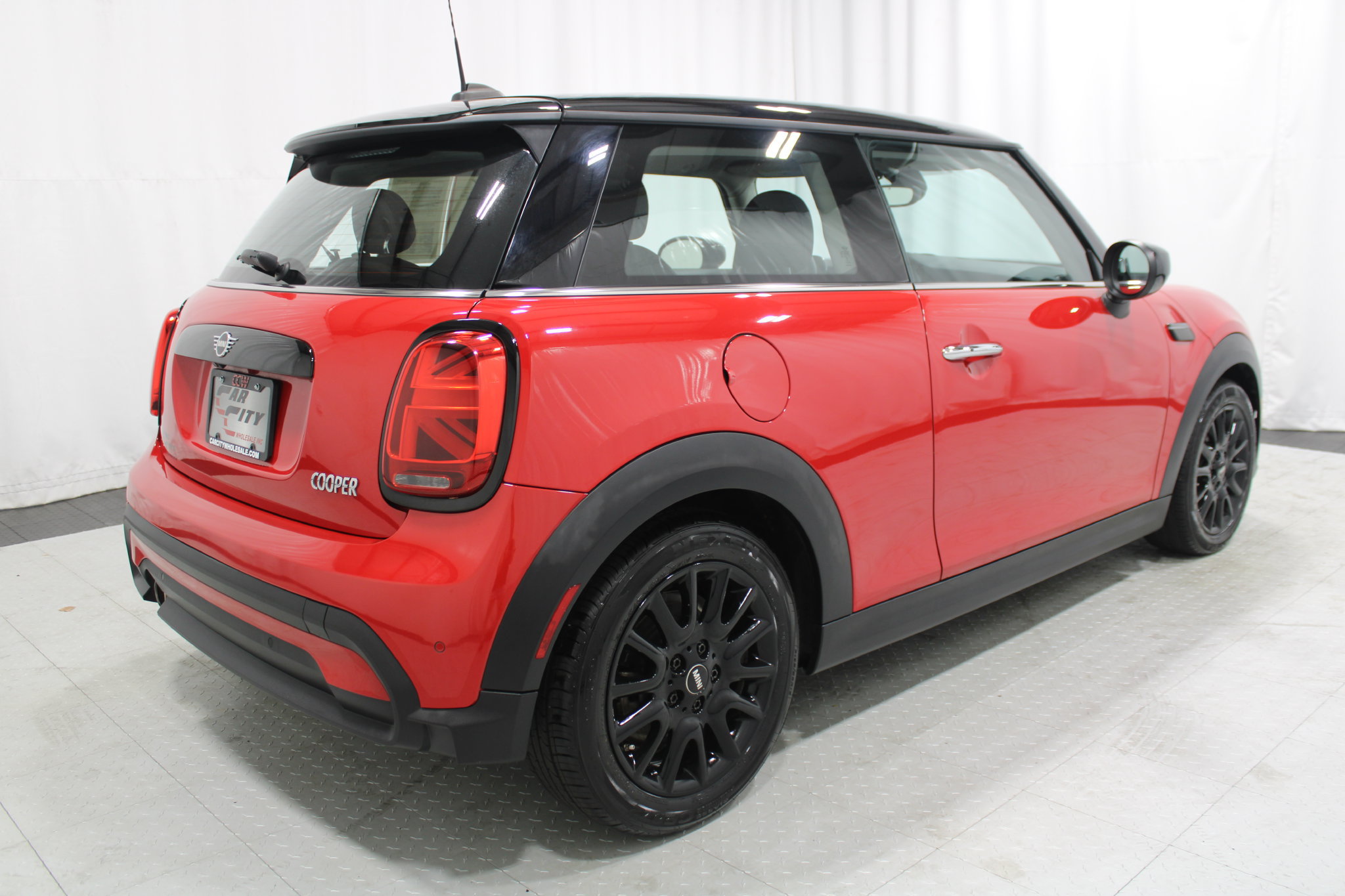 Used 2023 MINI Cooper 2-Door Hardtop FWD image 6