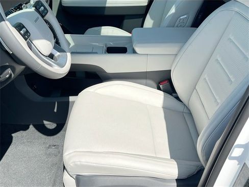 New 2025 Hyundai Santa Fe Calligraphy image 19