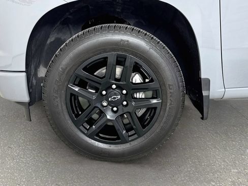 Used 2024 Chevrolet Silverado 1500 Custom RWD image 31