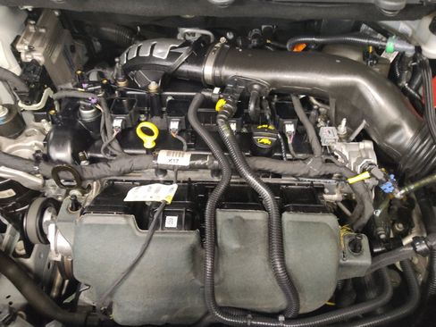 Used 2017 Ford Edge SE FWD image 30