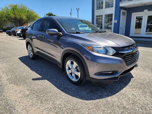 Used 2016 Honda HR-V EX image 7