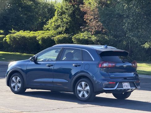 Used 2019 Kia Niro LX FWD image 7