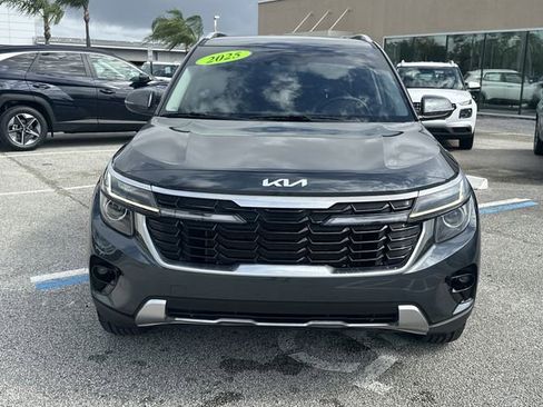 Used 2025 Kia Seltos S image 3
