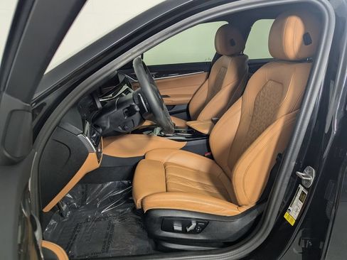 Used 2023 BMW 530i w/ M Sport Package RWD image 14