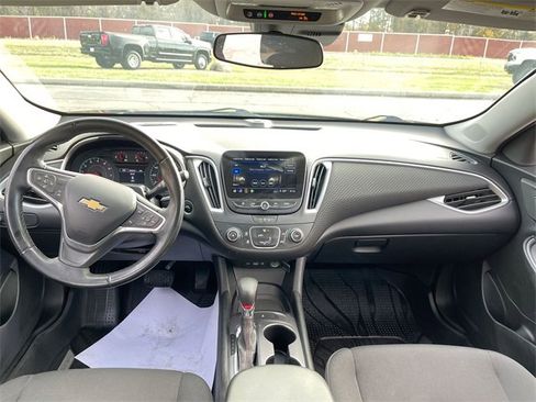 Certified 2023 Chevrolet Malibu RS w/ LPO, Floor Liner Package image 19