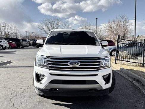 Used 2021 Ford Expedition XLT image 3