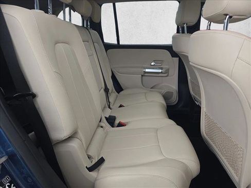 Used 2022 Mercedes-Benz GLB 250 image 18