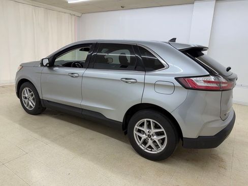 Used 2023 Ford Edge SEL w/ Convenience Package AWD/4WD image 3