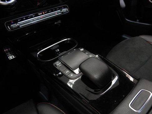 Used 2022 Mercedes-Benz A 220 4MATIC image 27