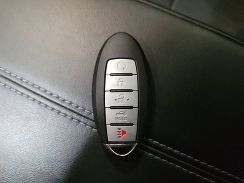 Used 2022 Nissan Sentra SV FWD image 32