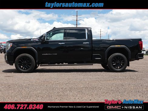 Used 2022 GMC Sierra 3500 Denali w/ Denali Black Diamond Edition AWD/4WD image 58