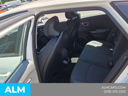 Used 2025 Kia K4 FWD image 8