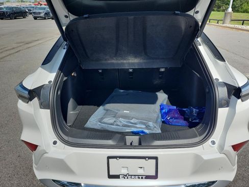 New 2026 Buick Envista Avenir FWD image 9