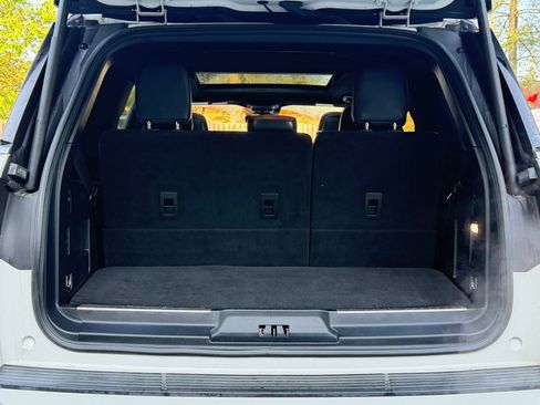 Used 2020 Lincoln Navigator Reserve w/ Luxury Package AWD/4WD image 17