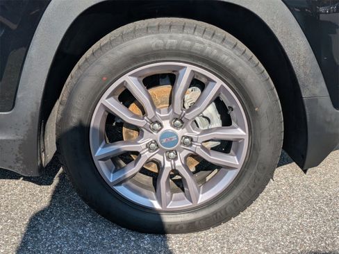 Used 2023 GMC Terrain SLT image 11