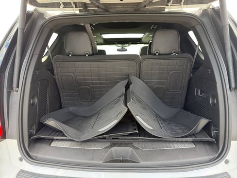 Used 2022 GMC Yukon Denali AWD/4WD image 17