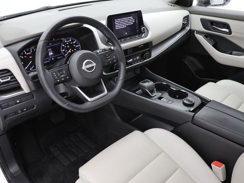 Used 2023 Nissan Rogue SV w/ SV Premium B Package image 14