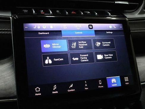 Used 2021 Jeep Grand Cherokee L Limited w/ Luxury Tech Group II image 40