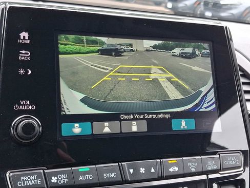 Certified 2024 Honda Odyssey Touring image 19