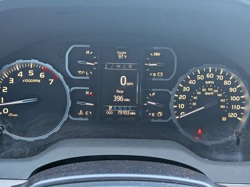 Used 2020 Toyota Tundra SR5 w/ SR5 Upgrade Package AWD/4WD image 26