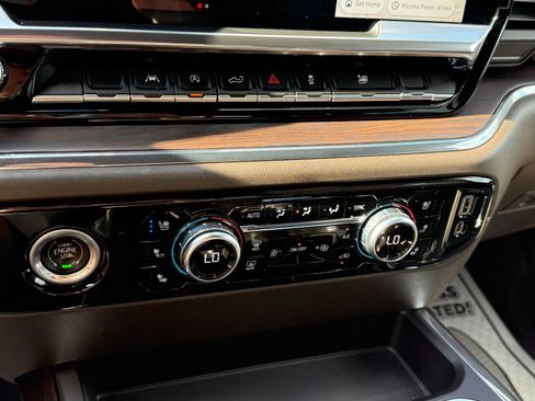 Used 2023 GMC Sierra 1500 SLT w/ SLT Premium Package image 37