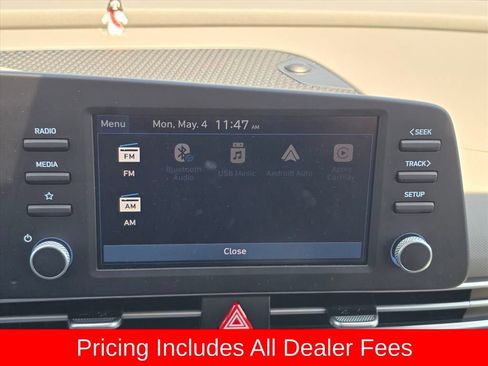 Used 2024 Hyundai Elantra SE FWD image 8