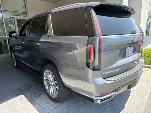 Used 2022 Cadillac Escalade Premium Luxury RWD image 6