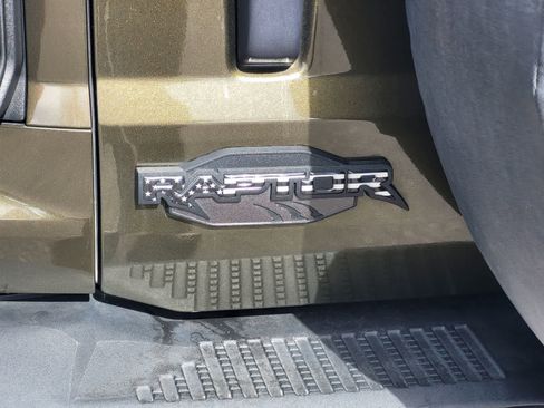 Used 2024 Ford Bronco Raptor AWD/4WD image 11