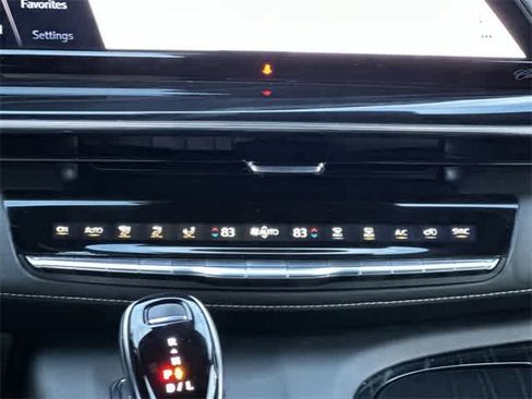 Used 2023 Cadillac Escalade Sport w/ LPO, ONYX Package image 16