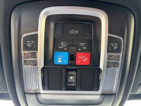 Used 2026 RAM 1500 Big Horn AWD/4WD image 16