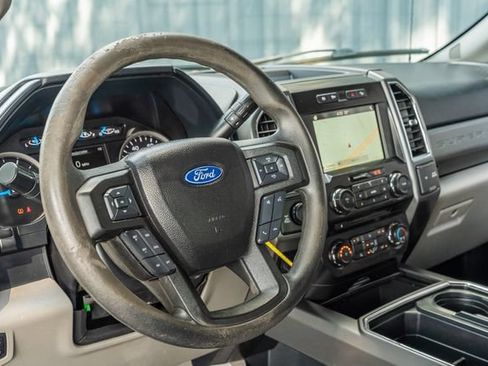 Used 2017 Ford F250 XLT w/ XLT Value Package AWD/4WD image 24