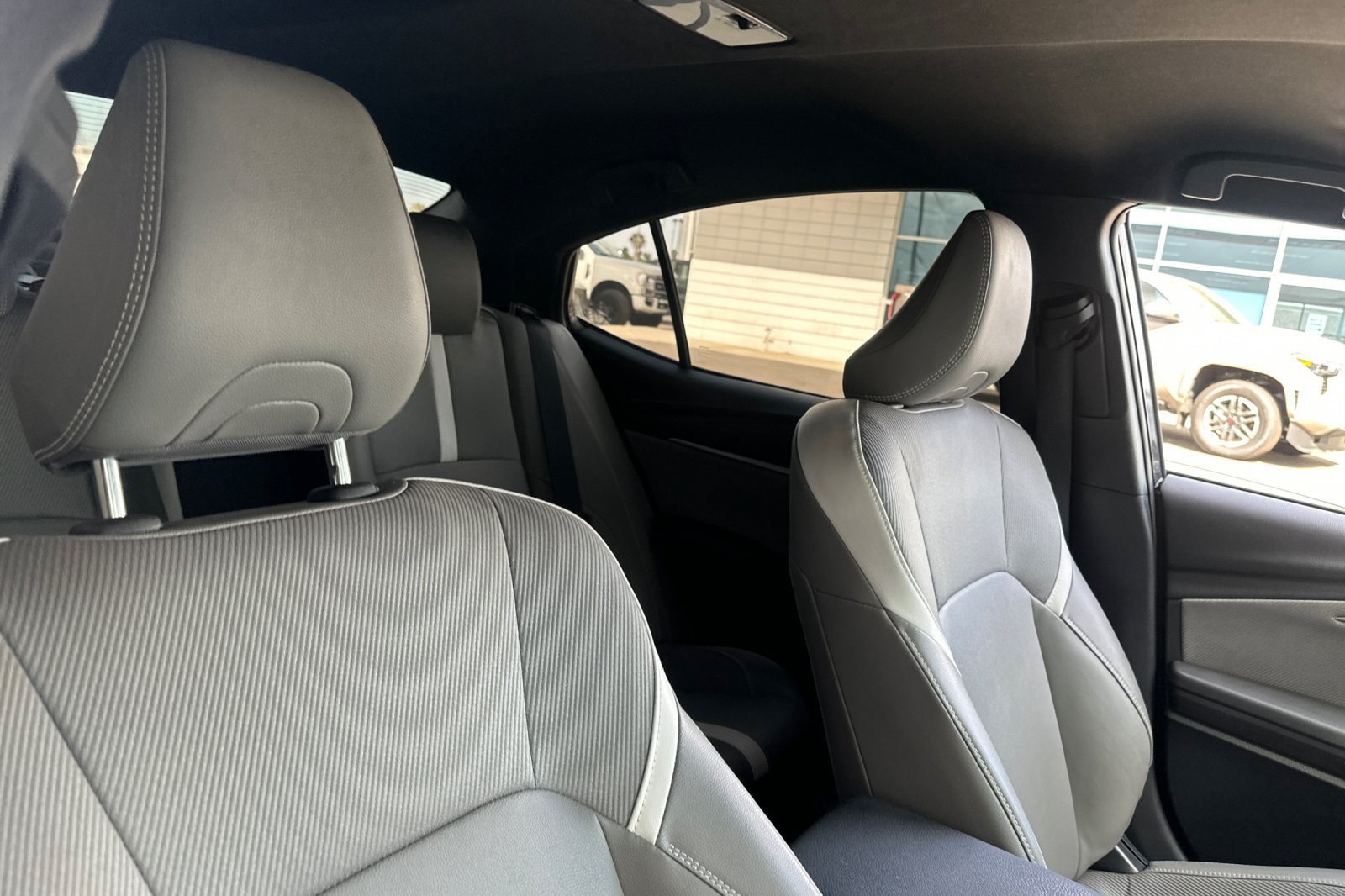 Certified 2025 Toyota Camry SE FWD image 16
