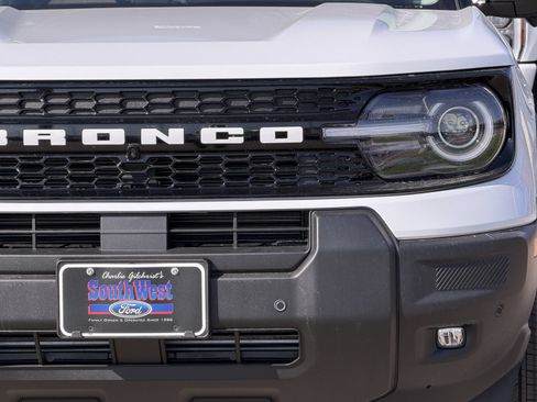 New 2026 Ford Bronco Sport Outer Banks w/ Outer Banks Tech Package+ AWD/4WD image 7