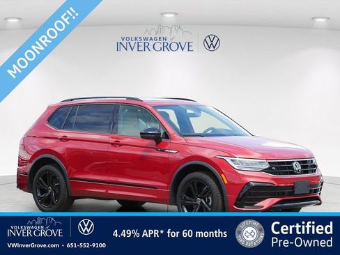 Certified 2024 Volkswagen Tiguan SE R-Line AWD/4WD image 1