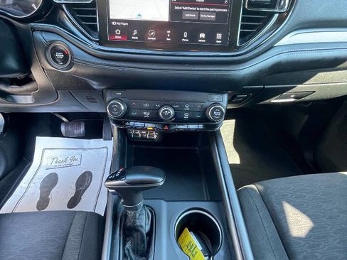 Used 2021 Dodge Durango SXT image 11