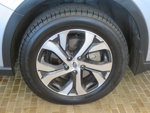 Used 2021 Subaru Outback Limited w/ Popular Package #2 image 7